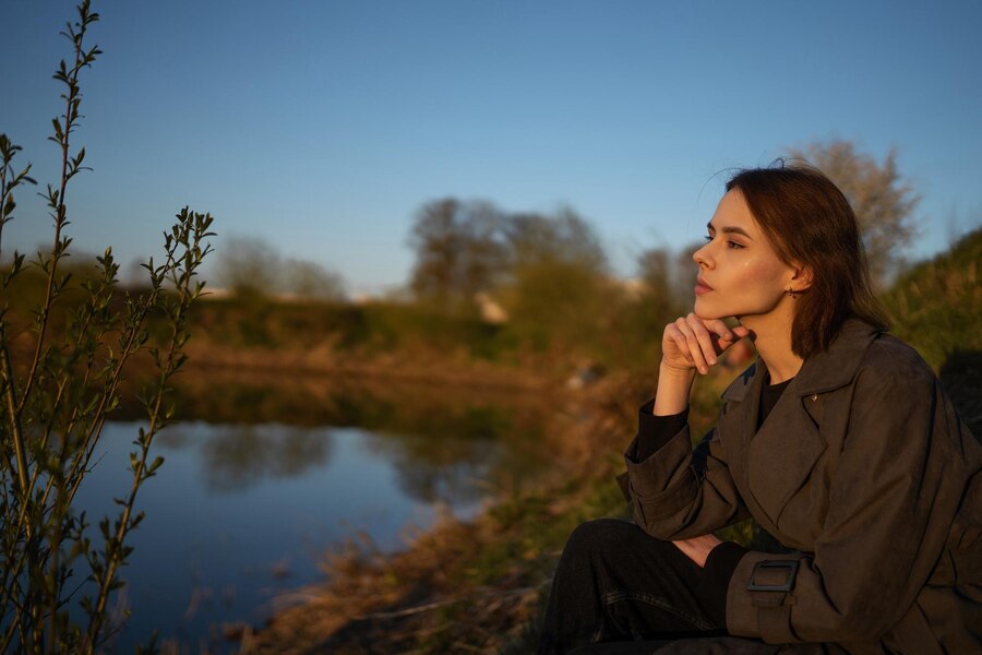 Čustvena jasnost poudarja pomembnost razumevanja lastnih čustev pri sprejemanju odločitev.